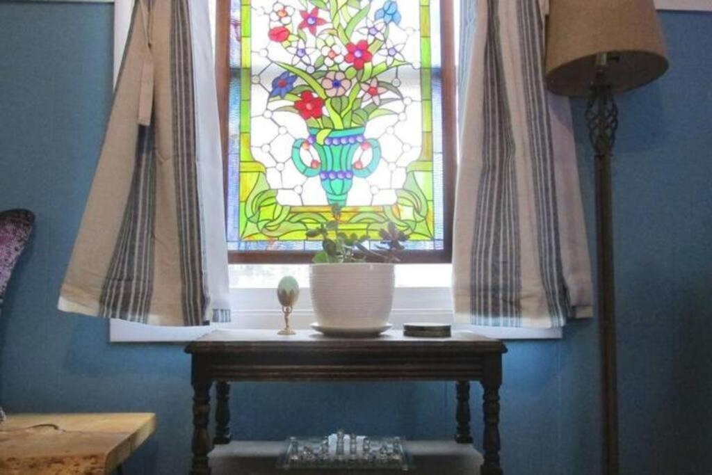 Boho-chic Retreat - Unit 3 *