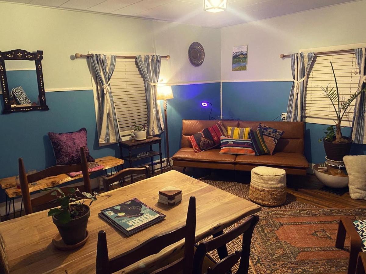 Boho-chic Retreat - Unit 3 *